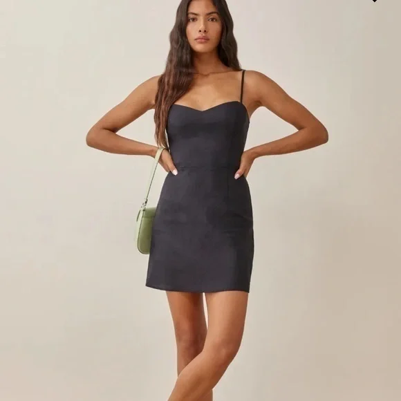 Reformation Roarke Linen Dress in Black *NEW* - Picture 1 of 7